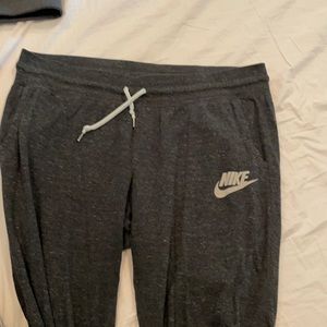 Nike gray crop sweat pants size L